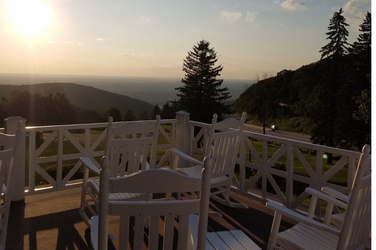 Enjoy the Breathtaking View from The Summit Inn - Seasons in Parenting
